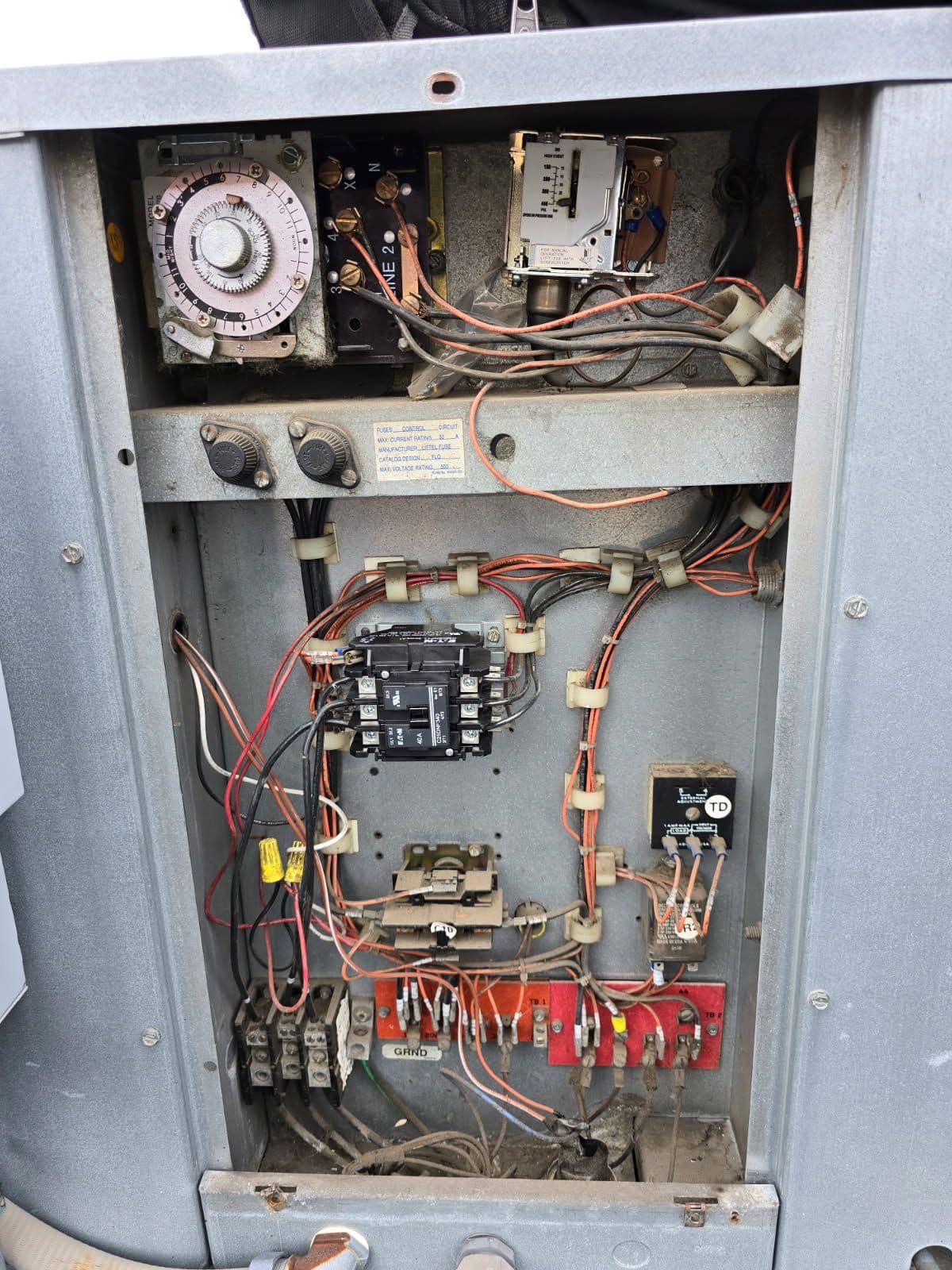 Gallery photos for Efficient Walk-In Freezer Compressor Replacement: Image #1