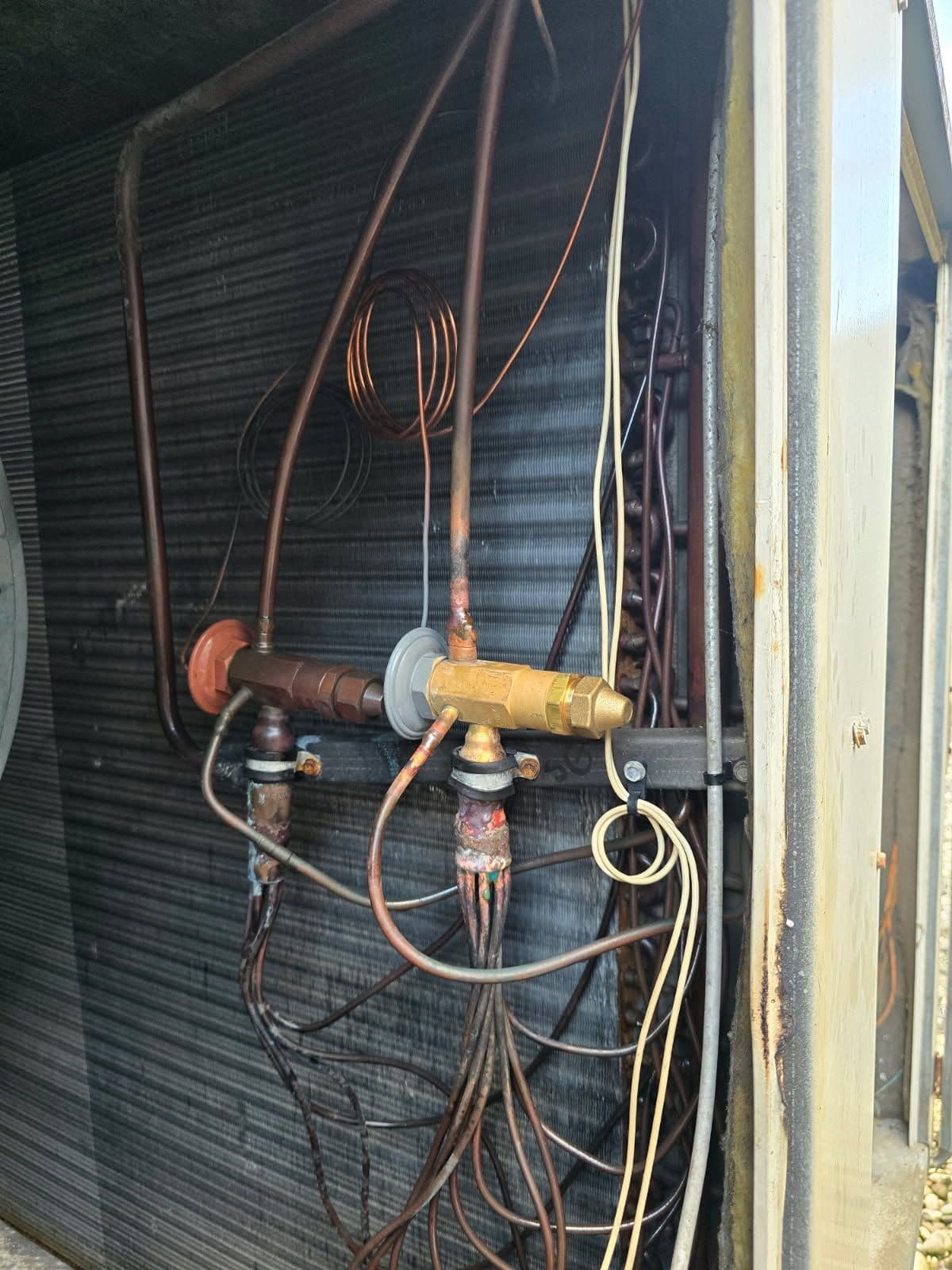 Expert TXV Repair Saves Costs image