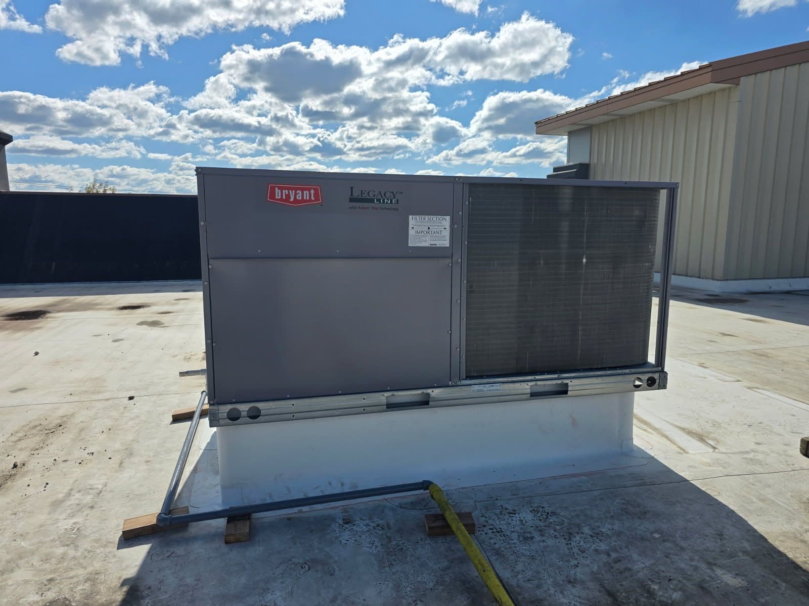 Gallery photos for New Rooftop HVAC Installation in Grand Rapids: Image #3